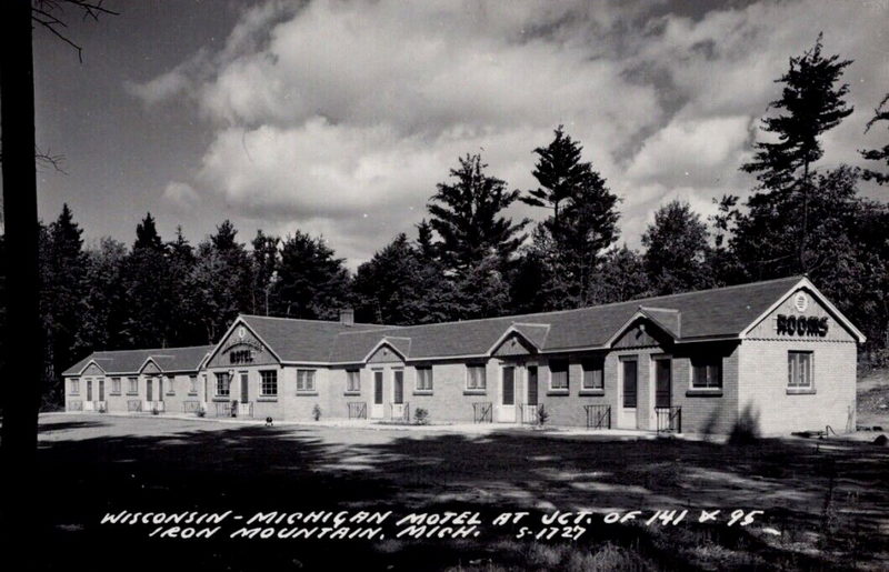 Wisconsin-Michigan Motel - Old Postcard